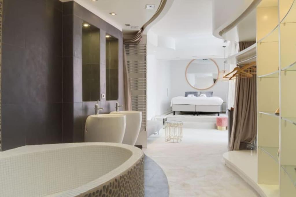 Magnifique Appartement Parisien - Marais Exterior foto